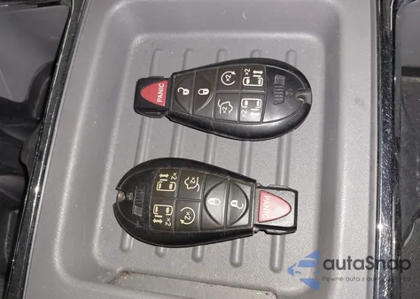 2008 Chrysler Town & Country Touring z USA, uszkodzony, nr VIN 2A8HR54P18R621688